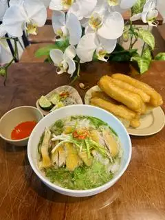 Hình ảnh PHỞ GÀ LƯỜN