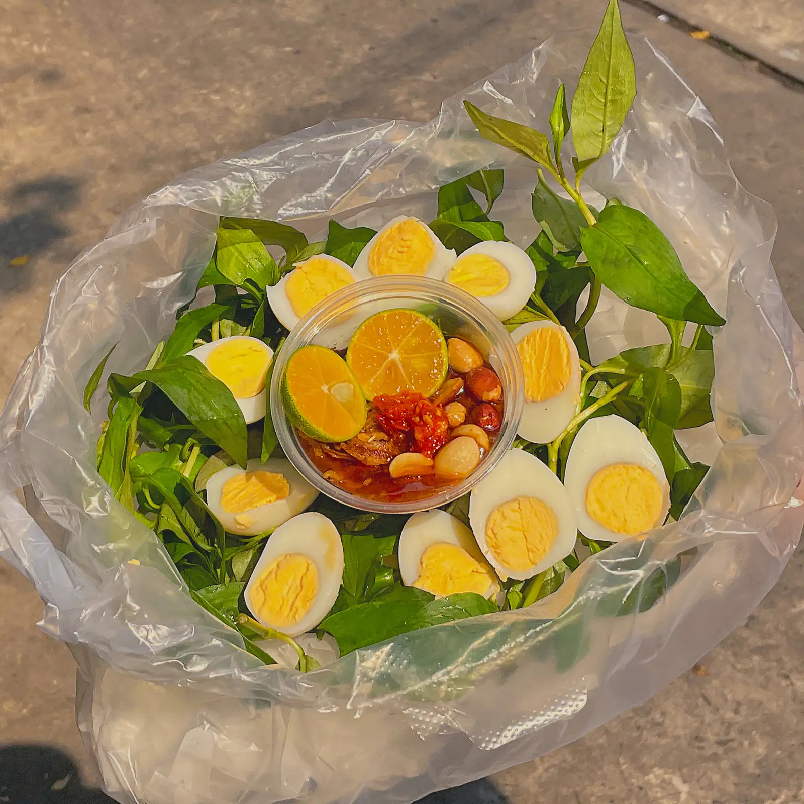 Bánh tráng chấm - 32.000 ₫ tại Ăn Vặt SuBon - Trà Sữa & Chân Gà - Trần Hưng Đạo