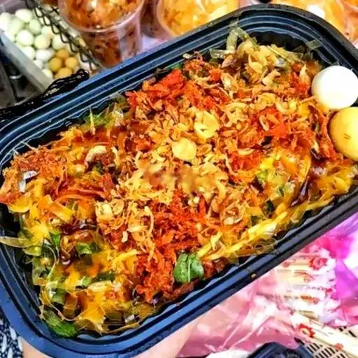 Bánh tráng trộn thập cẩm - 45.000 ₫ tại Bánh Tráng Trộn & Nướng Dì Xuyên - Lê Văn Lương