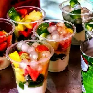 Hình ảnh Thạch lá nếp hoa quả