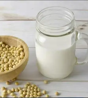 Hình ảnh Sữa đậu nành tươi ít đường chai 330ml