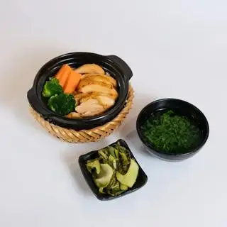 Hình ảnh Cơm gà chiên mắm