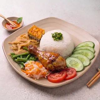 Hình ảnh Cơm Tấm Gà Bì Chả