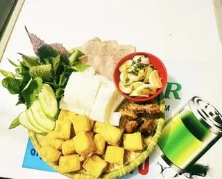 Bún đậu, thịt chân giò, rồi sụn  - 59.000 ₫ tại Bún Đậu Mắm Tôm Ngon Ngon - Đường D13