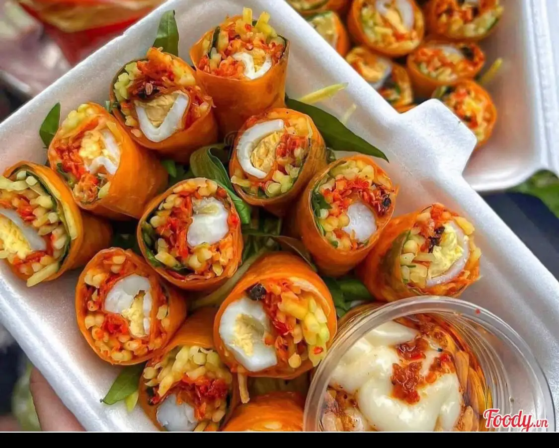 bánh tráng đỏ cuốn trứng cút sốt mayo  - 41.000 ₫ tại Ăn Vặt Gia Bảo - Nguyễn Văn Đậu