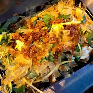 Bánh tráng trộn - 25.000 ₫ tại Bánh Tráng Trộn & Nướng Dì Xuyên - Lê Văn Lương