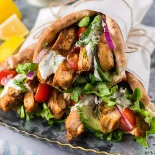 Shawarma Wrap - 115.000 ₫ tại HauBui Food - Đinh Bộ Lĩnh