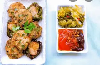 Chả cá đậu đũa - 3 viên - 14.000 ₫ tại Cá Viên Chiên & Mì Xào Núp Hẻm - Ăn Là Ghiền - Huỳnh Tấn Phát
