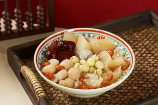 Hình ảnh Lê tiềm sen nhãn xí muội
