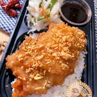 Hình ảnh Cơm gà sốt tiêu Phú Quốc