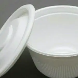 Hộp + đũa + thìa - 2.000 ₫ tại Quán 48 - Bún Riêu & Canh Bún
