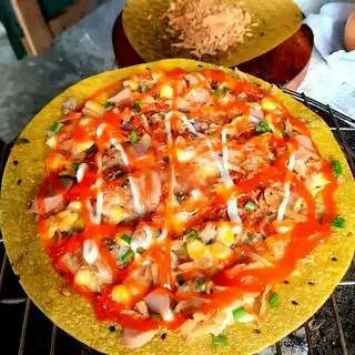 Bánh tráng nướng truyền thống - 25.000 ₫ tại Bánh Tráng Trộn & Nướng Dì Xuyên - Lê Văn Lương