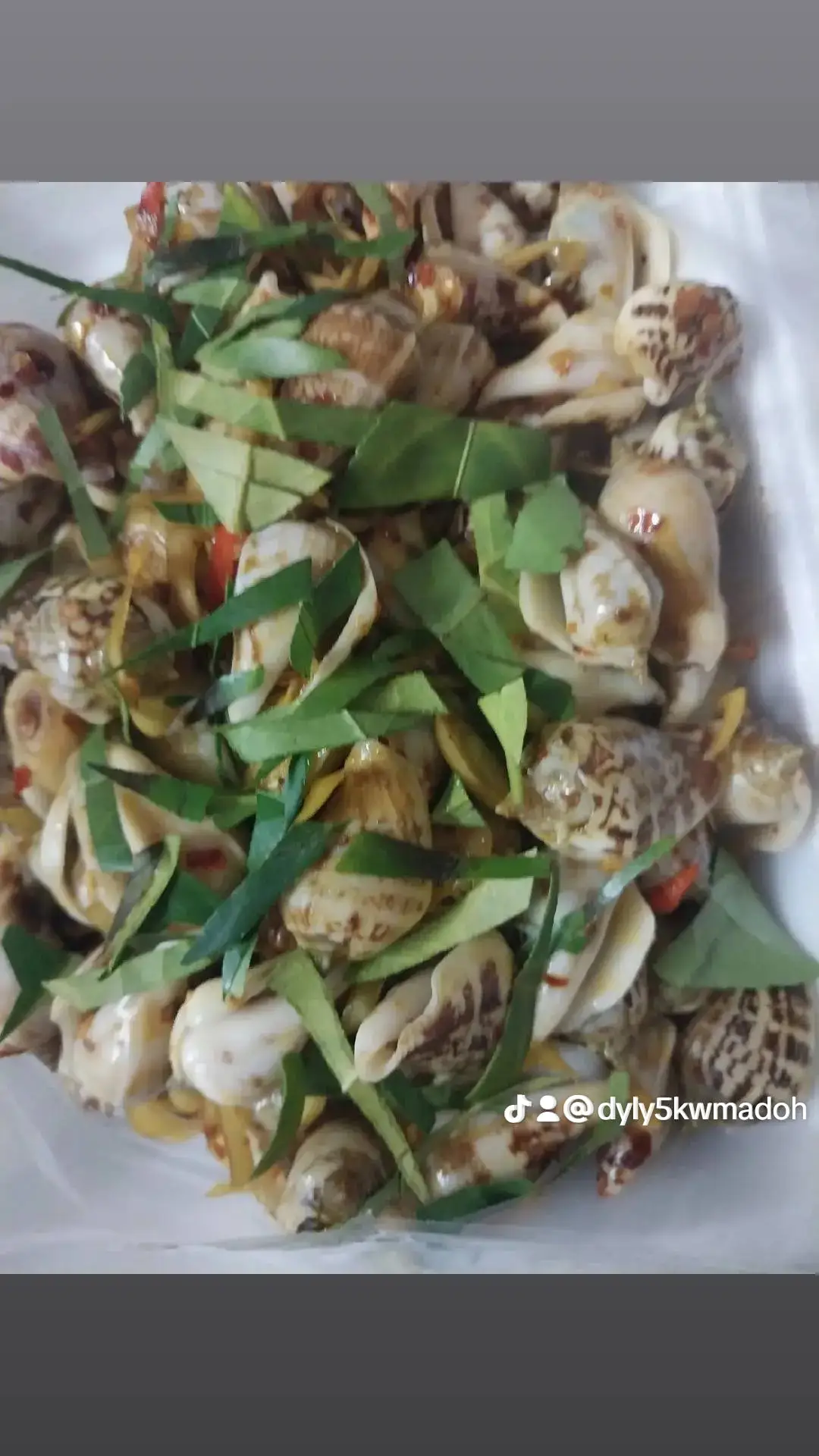 Hình ảnh ốc nhảy hấp sả phần 1kg