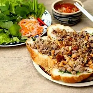 Bánh Mì Hấp - 42.000 ₫ tại Gỏi Cuốn Và Bánh Mì Hấp 85 - Âu Dương Lân