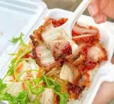 Xôi heo quay - 40.000 ₫ tại Bánh Mì Hà Nội Anh Thư - Nguyễn Kiệm