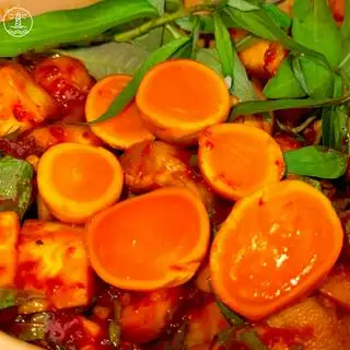 Hình ảnh Trứng non sốt thái - phần lớn