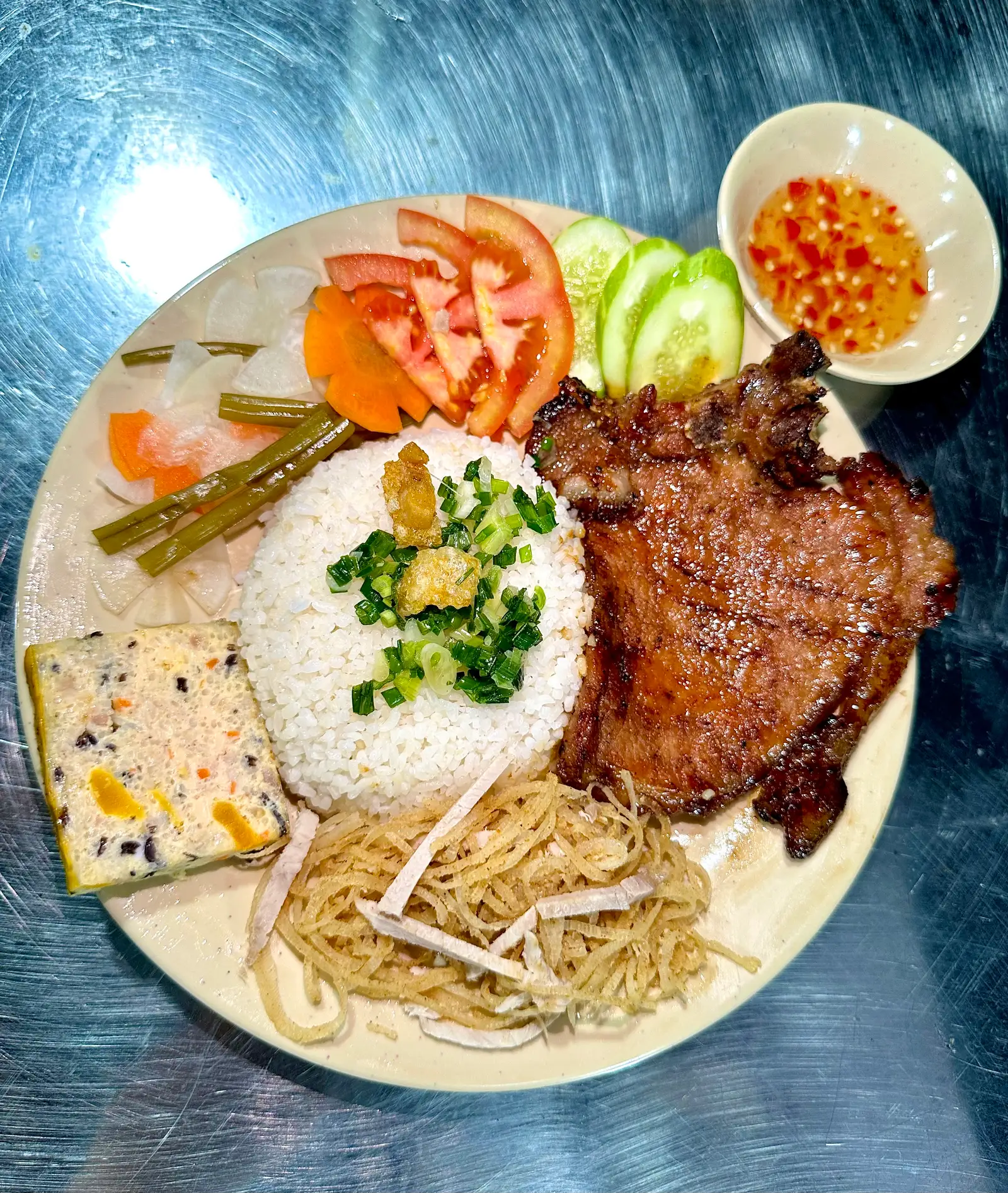 Cơm tấm sườn - bì - chả - 65.000 ₫ tại Cơm Tấm Vân - Phạm Thế Hiển