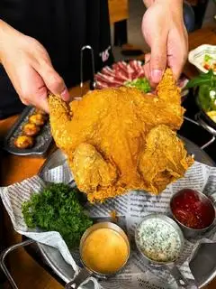 Hình ảnh Combo Nguyên Con + Kimbab Chiên + Salad