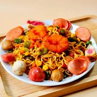 Hình ảnh Mì trộn thập cẩm