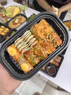 Hình ảnh Bánh Tráng cuộn bơ béo chà bông