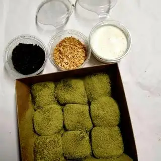 Hình ảnh Bánh Mochi vị Matcha chấm sốt kem Phô Mai