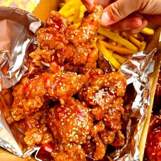 Hình ảnh Nửa con gà rán sốt mắm mặn ngọt