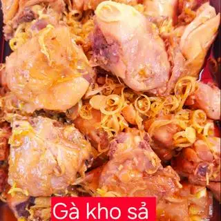Gà kho sả - 50.000 ₫ tại Cơm Tấm Lan - Cơm Sườn, Bún Thịt Nướng & Cơm Trưa Văn Phòng - Lê Đức Thọ