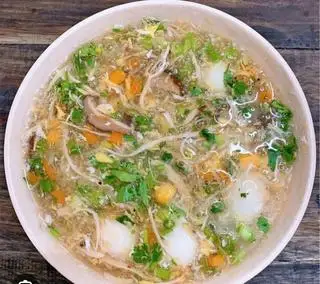 Hình ảnh súp gà nấm trứng cút 2 quả
