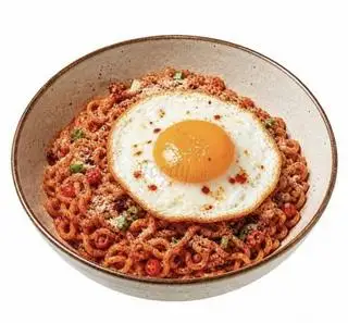 Hình ảnh Mì SiuKay phô mai (khô) + trứng ốp la