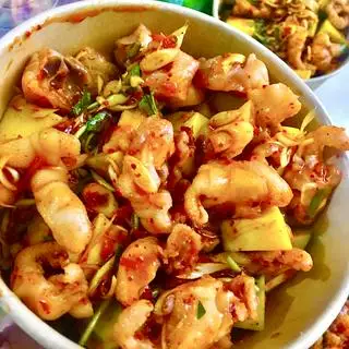 Chân Gà Rút Xương Sốt Thái- Phần Vừa 500gram - 135.000 ₫ tại Tường Vi - Cá Viên Chiên Nước Mắm, Trứng Non & Chân Gà Sốt Thái - Đoàn Văn Bơ