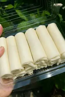 Chả Giò Tươi Hai Làm - 140.000 ₫ tại Bún Thịt Xào Miền Tây Hai Ơi - Cô Bắc