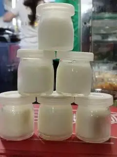 yaourt hủ  - 11.000 ₫ tại Chè 163 - Tô Hiến Thành