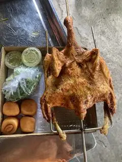 Hình ảnh Gà ngũ vị - 4 bánh bao