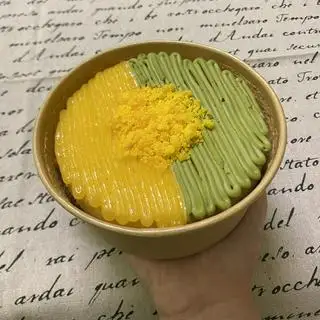 Hình ảnh Bông lan trứng muối mix sốt matcha phô mai - hộp 750ml