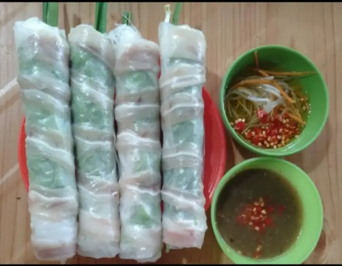 Gỏi cuốn tai heo - 10.000 ₫ tại Thủy Gỏi Khô Bò - Gỏi Cuốn