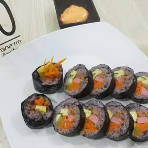 Kimbap truyền thống - 53.000 ₫ tại Cơm Trộn TiTi - Món Hàn Quốc - Trần Văn Đang