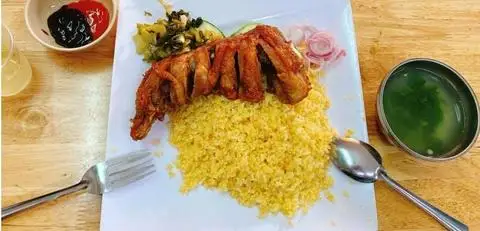 Cơm Gà Xối Mỡ Trang 99 - Lê Đức Thọ - Cơm/Cơm tấm gần bạn