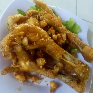 Hình ảnh chân gà chiên giòn mắm tỏi 