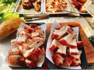 Heo quay 100gr - 60.000 ₫ tại Bánh Mì Heo Quay - Bánh Hỏi Heo Quay - Đường 2