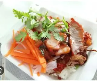 Xôi xá xíu - 40.000 ₫ tại Bánh Mì Heo Quay - Bánh Hỏi Heo Quay - Đường 2