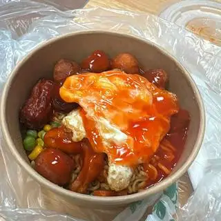Hình ảnh Mì trộn Indomie thập cẩm 1 trứng