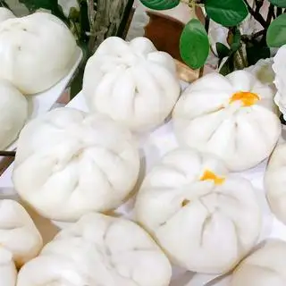 Hình ảnh Bánh Bao Thịt Trứng