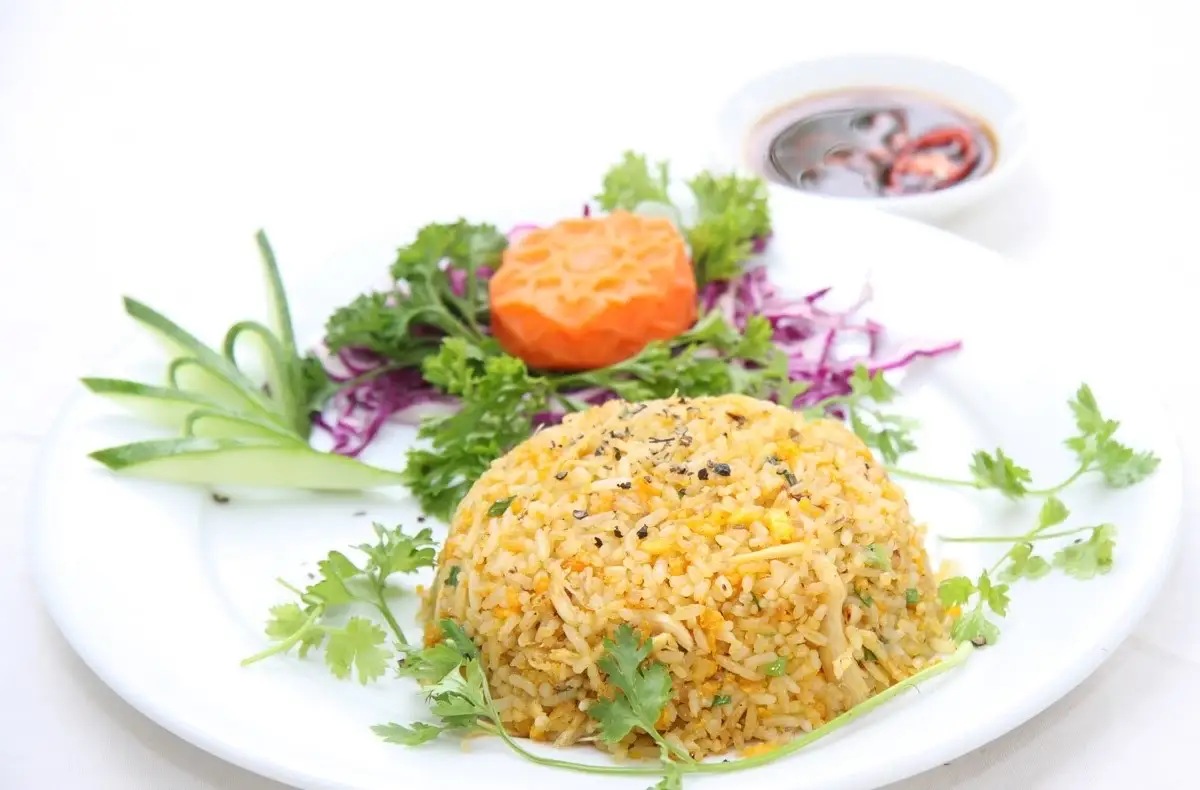 Cơm Chiên Thêm (Bịch) - 10.000 ₫ tại Cơm Gà Xối Mỡ - 114 Nguyễn Chí Thanh