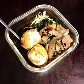 Hình ảnh TRỨNG LỘN NGẢI CỨU 2 QUẢ