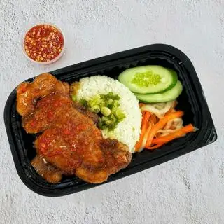 Cơm Sườn Cốt Lết Xốt Thái - 52.000 ₫ tại Bento Delichi by Cooky - Cơm Gà Mắm Tỏi, Xối Mỡ - Điện Biên Phủ 
