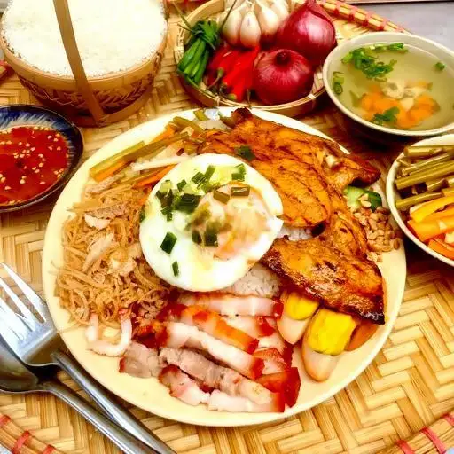Cơm tấm long xuyên - combo sườn la - 87.000 ₫ tại Cô Ba Chề - Cơm Tấm Long Xuyên - Nguyễn Thái Bình