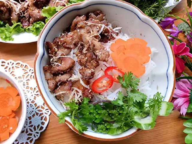 Bánh Hỏi Thịt Nướng Đặc Biệt - 59.000 ₫ tại Cô Vân - Bún Thịt Nướng & Bánh Xèo - Tuy Lý Vương