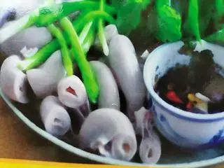 Dồi trường hấp - 100.000 ₫ tại Cháo Lòng Nam Định Út Thụy - Âu Dương Lân