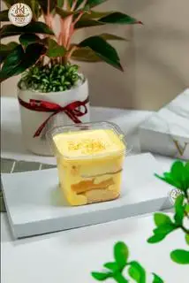 Hình ảnh Bánh bông lan kem trứng dừa nướng 