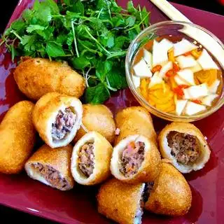 Hình ảnh Bánh rán nhân tôm thịt Gia Trịnh